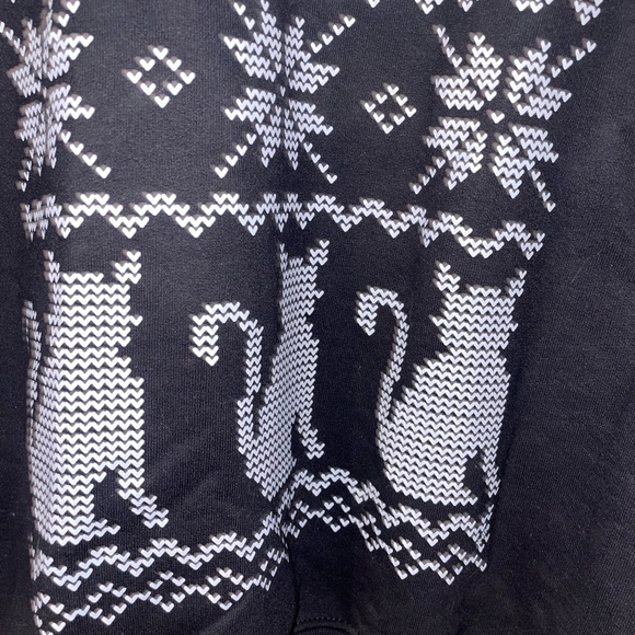 Black 'Meowy Christmas' Sweater Womens Medium - Picture 4 of 4